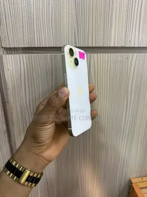 Apple iPhone 15 128 GB Yellow