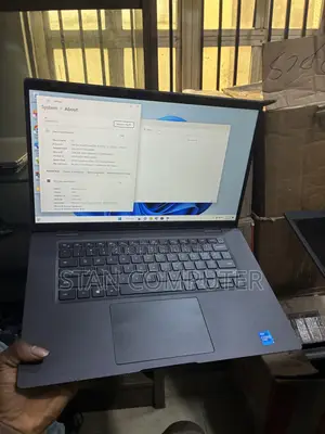 Laptop Dell Latitude 7520 16GB Intel Core i5 SSD 256GB