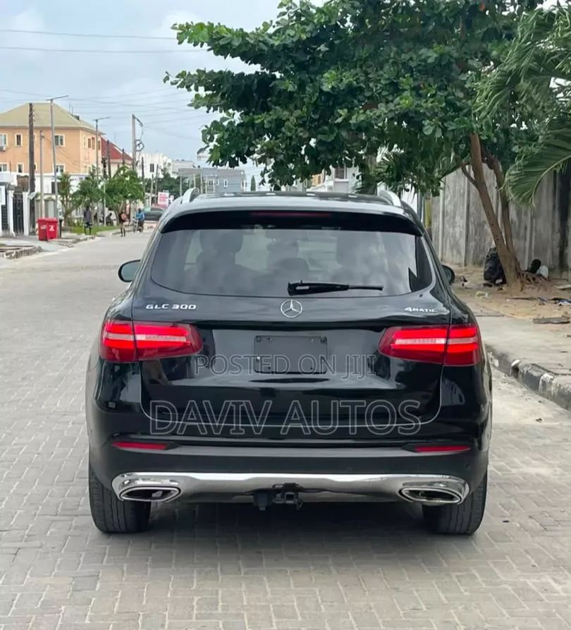 Mercedes-Benz GLC-Class 2017 Black