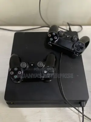 PlayStation 4 Slim 1Tb
