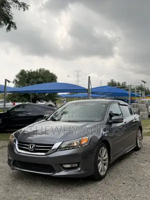 Honda Accord Touring V-6 4dr Sedan (3.5L 6cyl 6A) 2015 Gray
