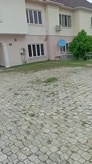 3bdrm Duplex in River Park, Sabon Lugbe for sale