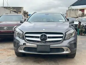 Mercedes-Benz GLA 250 2018 Gray