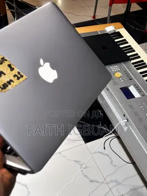 Laptop Apple MacBook Pro 2015 8GB Intel Core i5 SSD 256GB