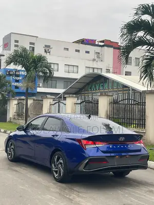 Hyundai Elantra 2025 Blue