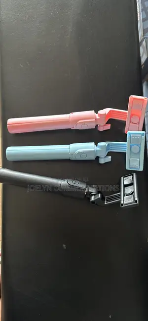 R1S Selfie Stick