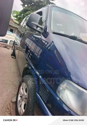 Volkswagen Transporter 2005 Blue