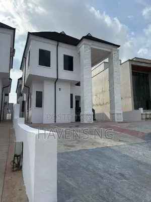 4bdrm Duplex in Basorun for sale