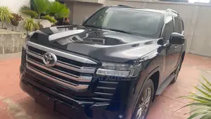 Toyota Land Cruiser 2022 Black