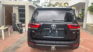 Toyota Land Cruiser 2022 Black