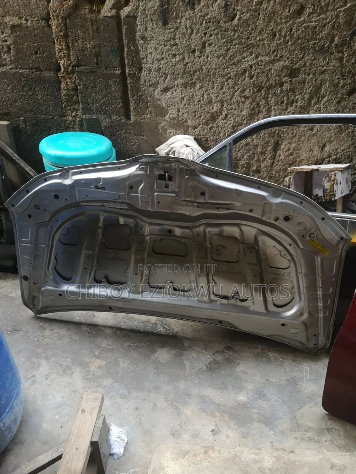 Venz Bonnet Neat One