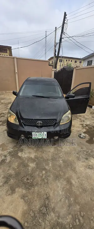 Toyota Matrix Standard FWD (1.8L 4cyl 5M) 2004 Black