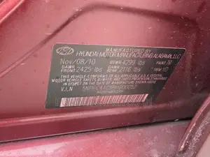 Hyundai Elantra Limited 4dr Sedan (1.8L 4cyl 6A) 2014 Red