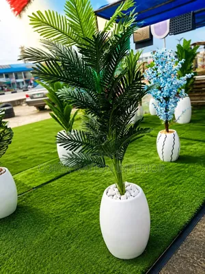 Artificial Flower and Vase Set.
Available in Different Sizes