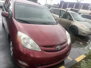Toyota Sienna XLE AWD 2006 Red
