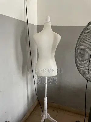 Pinnable Female Dress Form