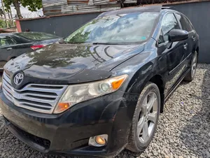 Toyota Venza XLE 2010 Black