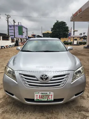 Toyota Camry 2009 Silver