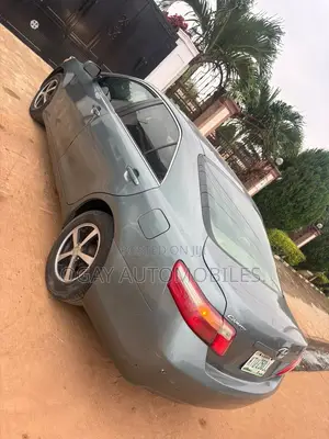 Toyota Camry LE 4dr Sedan (2.4L 4cyl 5A) 2007 Green