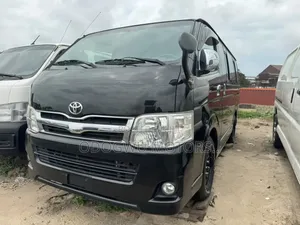 Toyota HiAce 2011 Black