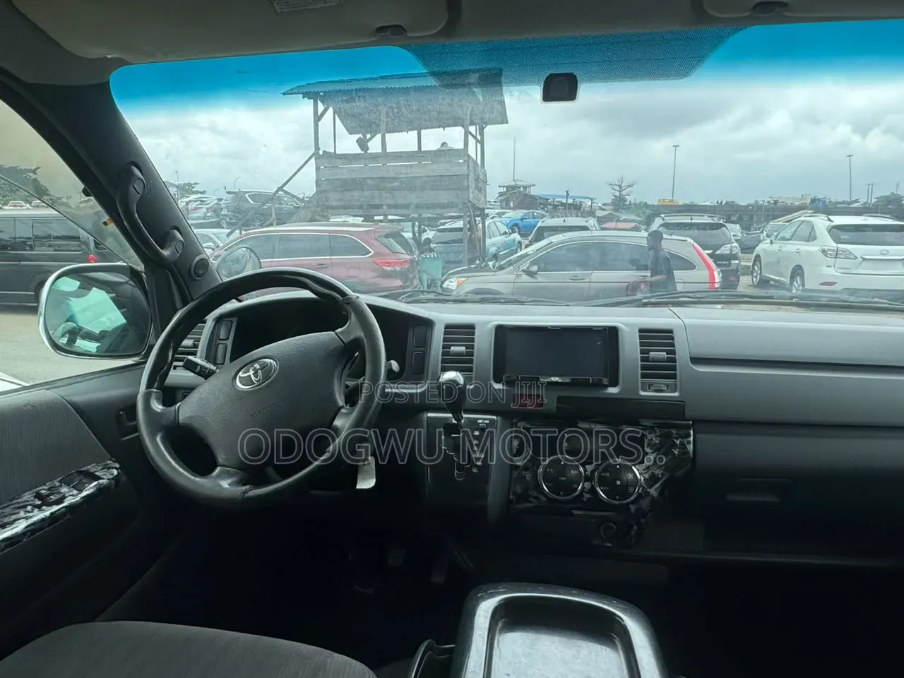 Toyota HiAce 2011 Black