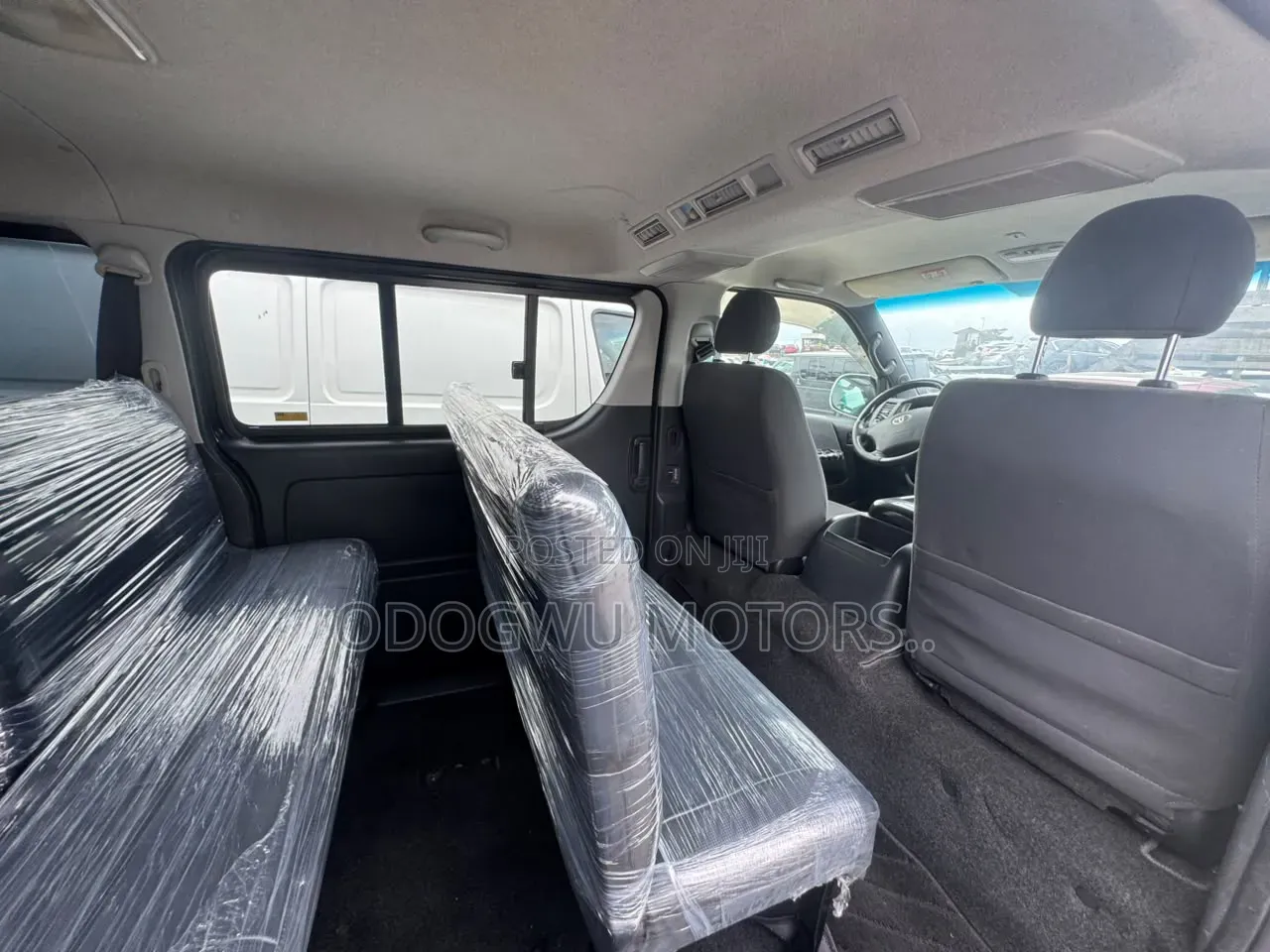 Toyota HiAce 2011 Black