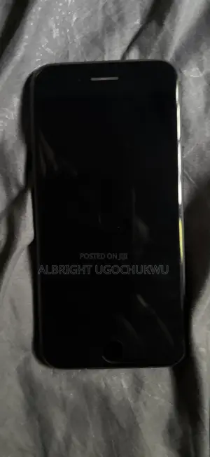 Apple iPhone 8 64 GB Black