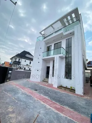5bdrm Duplex in Idado for sale