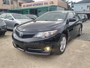 Toyota Camry SE 4dr Sedan (2.5L 4cyl 6A) 2014 Black
