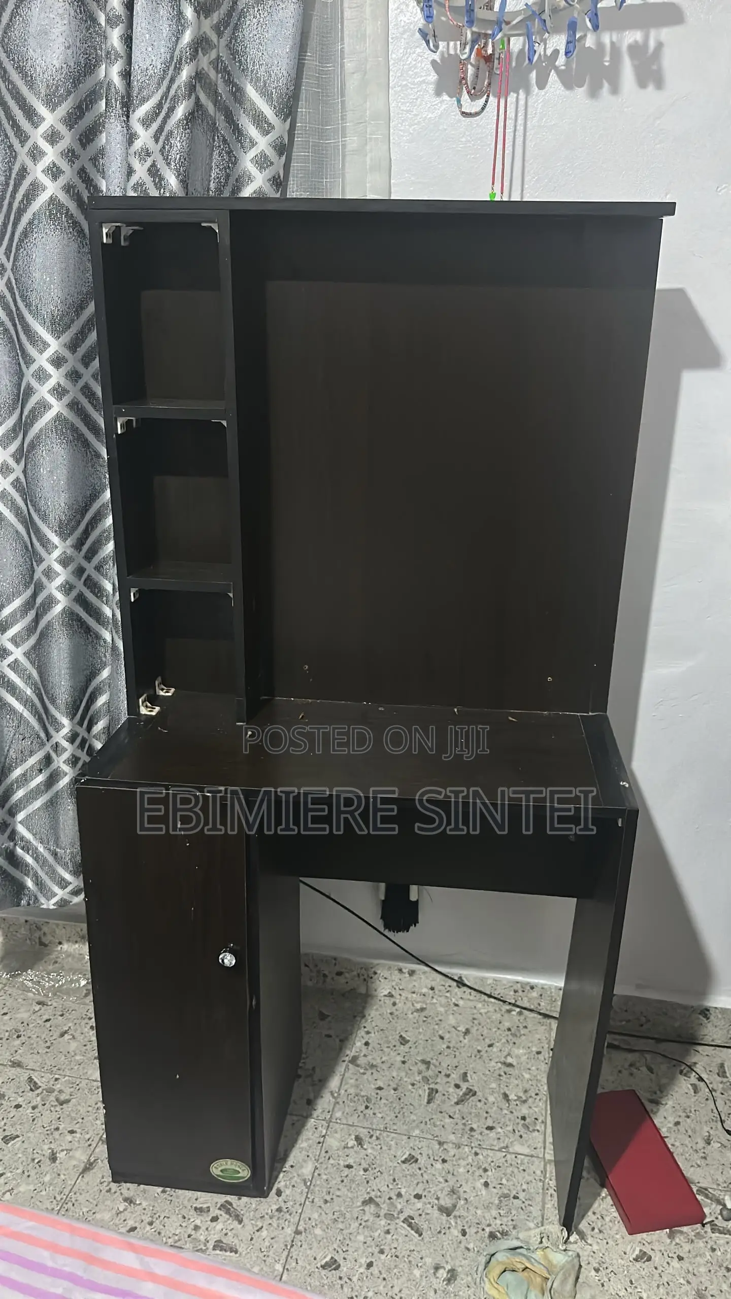 Vanity Reading Table for Sale