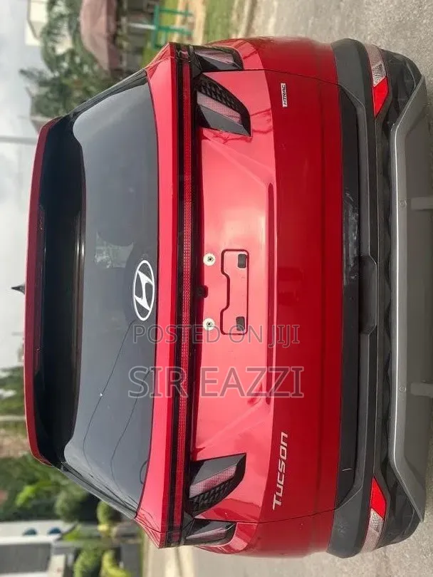 Hyundai Universe 2023 Red