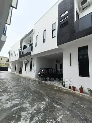 3bdrm Duplex in Metro Estate, Sangotedo for rent
