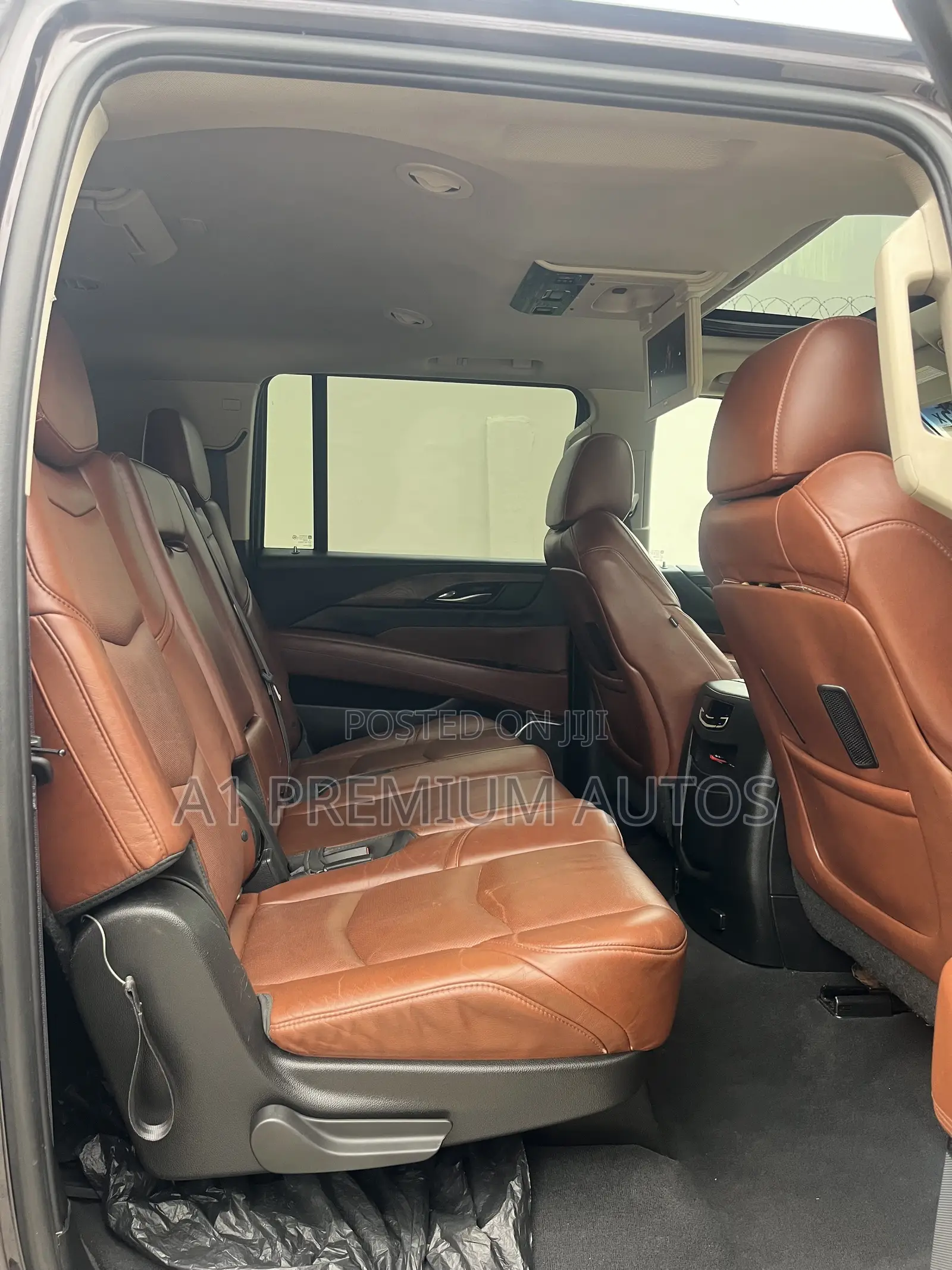 Cadillac Escalade ESV 2015 Gray