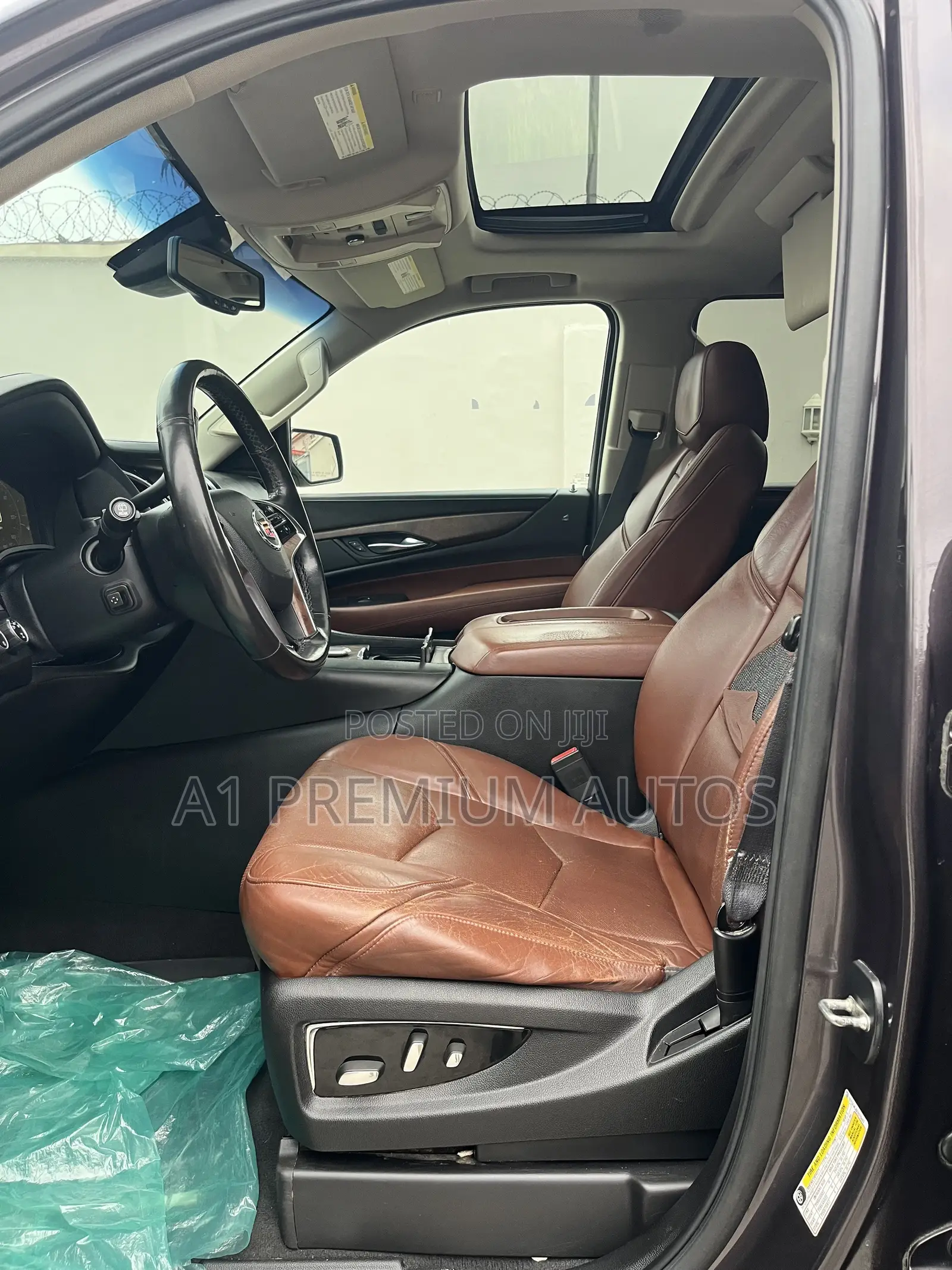 Cadillac Escalade ESV 2015 Gray