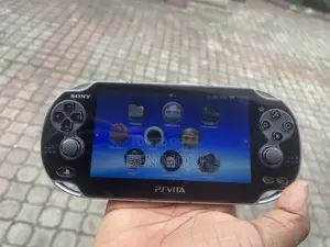 PS VITA (Fat Edition)