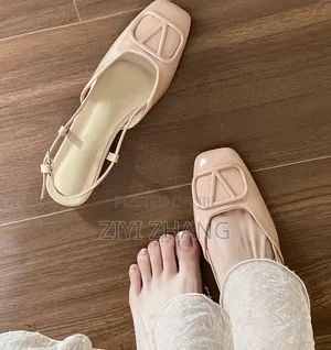 Nude Flats