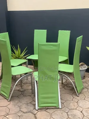 Quality Glass Dining Table 6 Seaters
