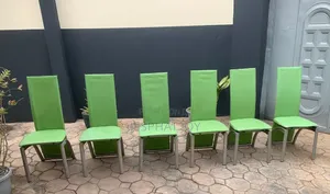 Quality Glass Dining Table 6 Seaters