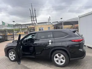 Toyota Highlander 2023 Black