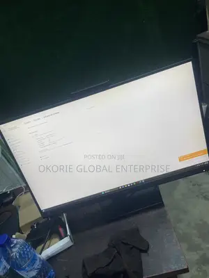 Working Perfectly 27 Inches Gaming Monitor With Web Cam for Gamers