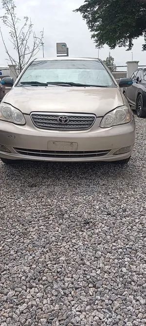 Toyota Corolla 2004 Gold