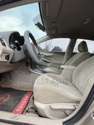 Toyota Corolla 2009 Silver