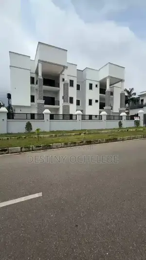 3bdrm Apartment in Guzape for sale