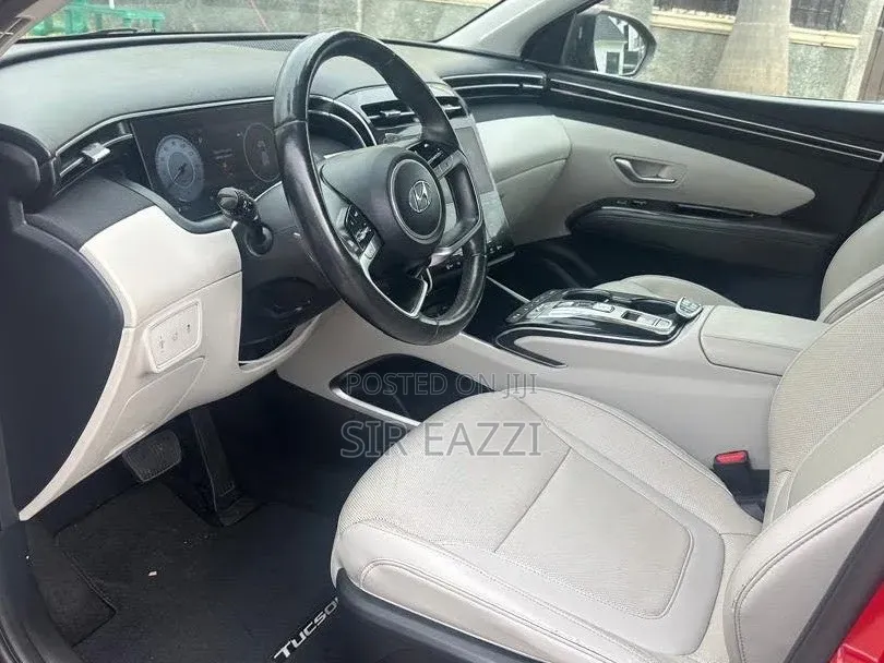 Hyundai Universe 2023 Red