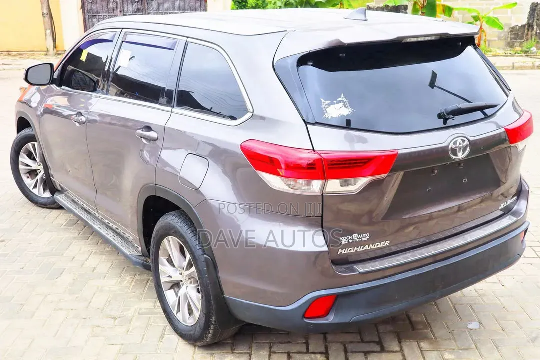 Toyota Highlander 2016 Maroon