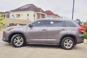 Toyota Highlander 2016 Maroon
