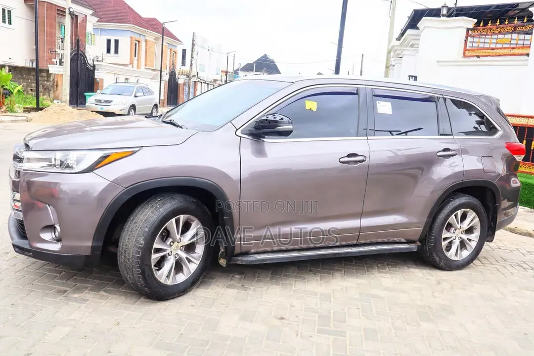 Toyota Highlander 2016 Maroon