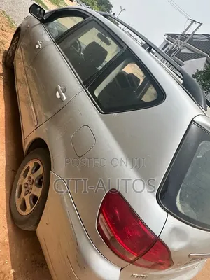 Toyota Avensis Verso 2004 Silver