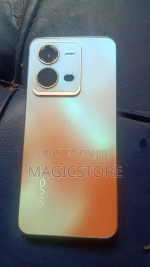 Vivo V25 256 GB Gold