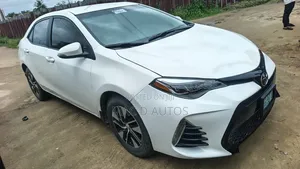 Toyota Corolla 2015 White